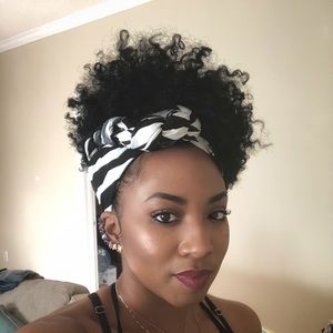 Meet your Posher, Charity